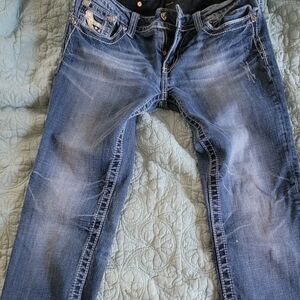 Blue Capri Cropped Jeans with Faded Wash